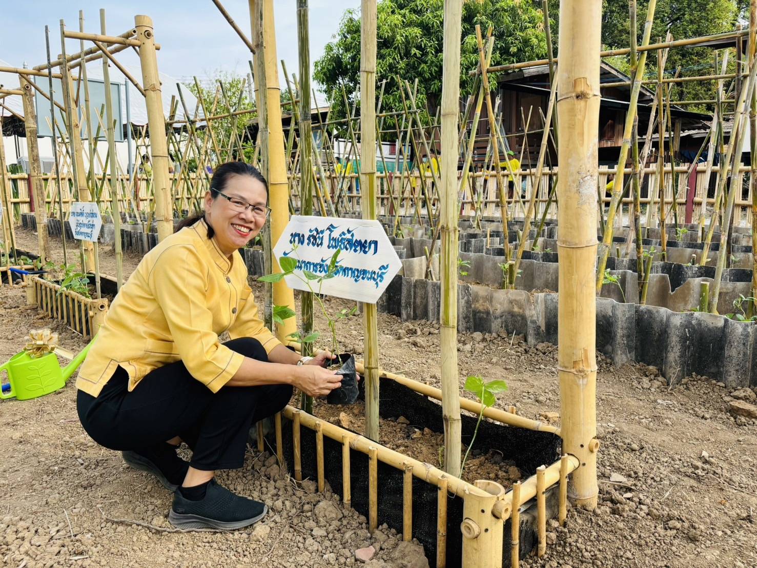 พช.กาญจนบุรี จับมือ ภาคีเครือข่ายสืบสานพระราชปณิธาน ขับเคลื่อนโครงการ “โคกหนองนาแห่งน้ำใจและความหวัง กรมราชทัณฑ์”