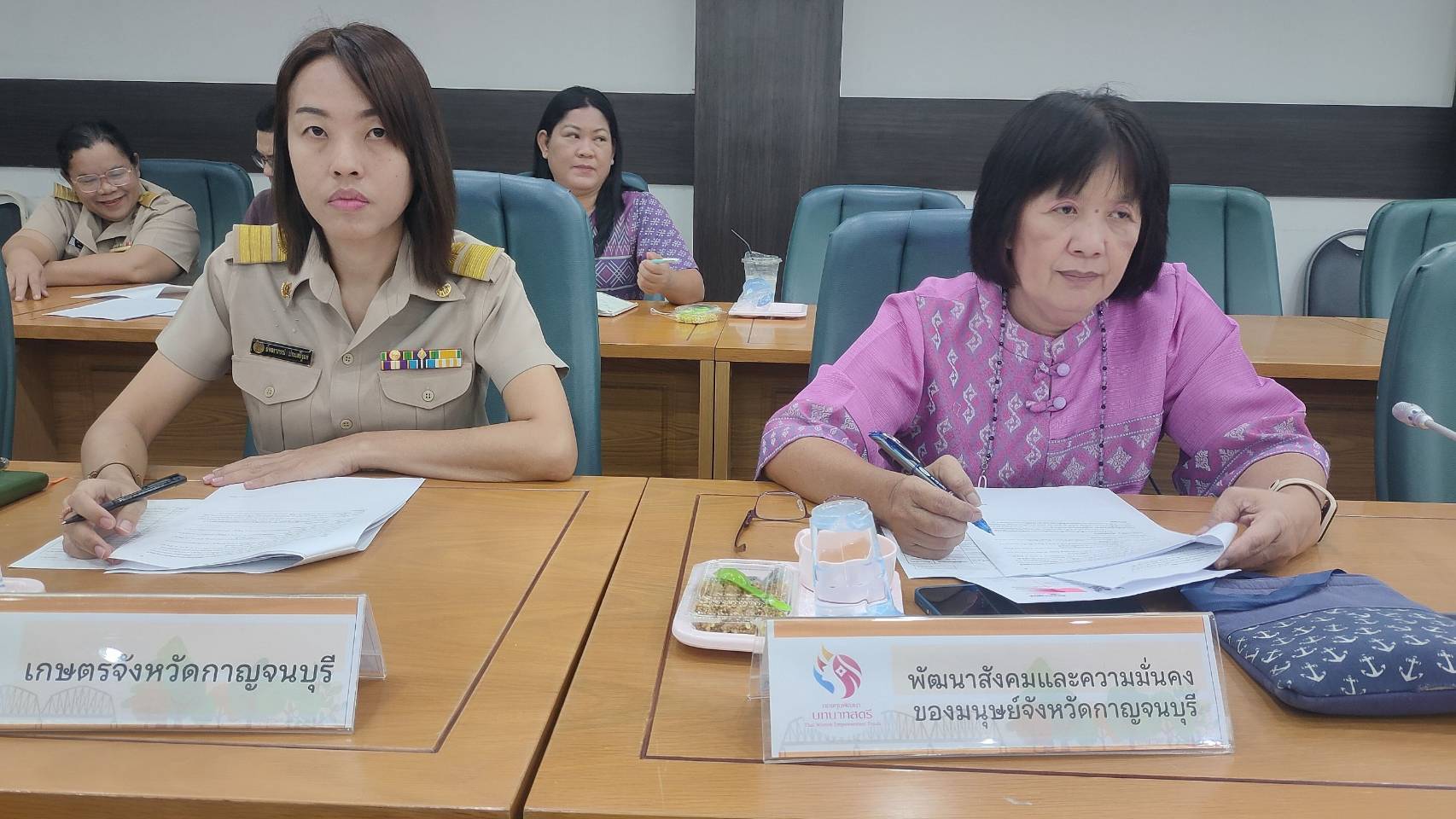 พช.กาญจนบุรี ดำเนินการประชุมคณะอนุกรรมการบริหารกองทุนพัฒนาบทบาทสตรีระดับจังหวัดกาญจนบุรี ครั้งที่ 5/2567