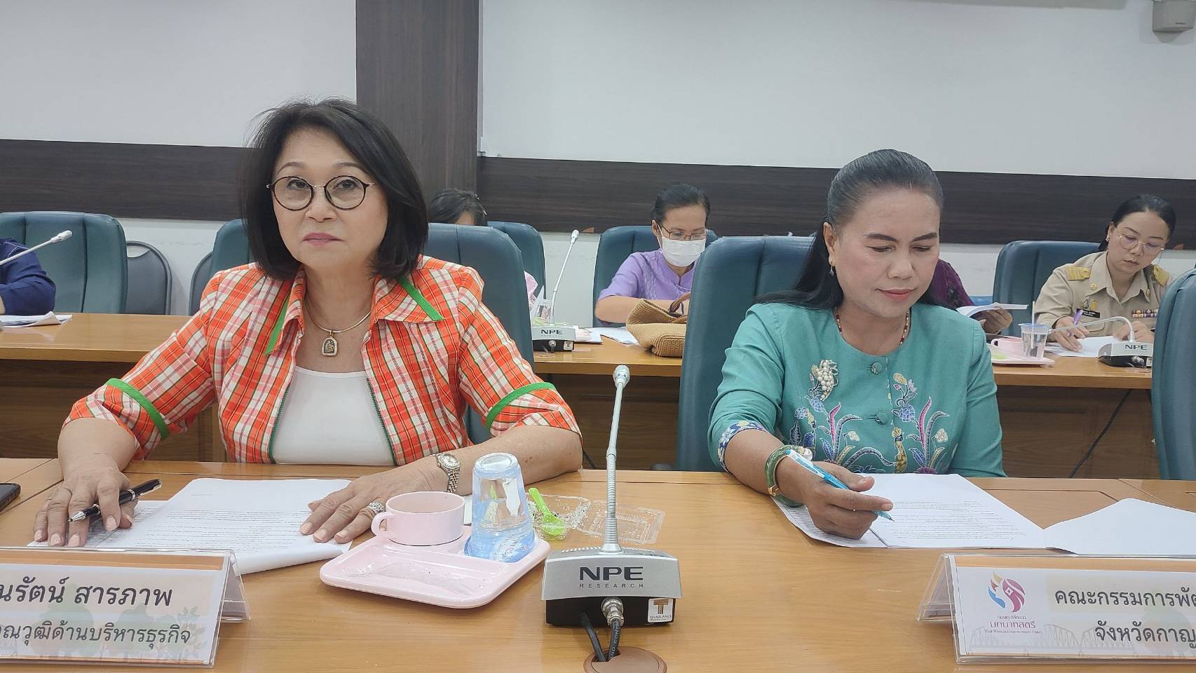 พช.กาญจนบุรี ดำเนินการประชุมคณะอนุกรรมการบริหารกองทุนพัฒนาบทบาทสตรีระดับจังหวัดกาญจนบุรี ครั้งที่ 5/2567