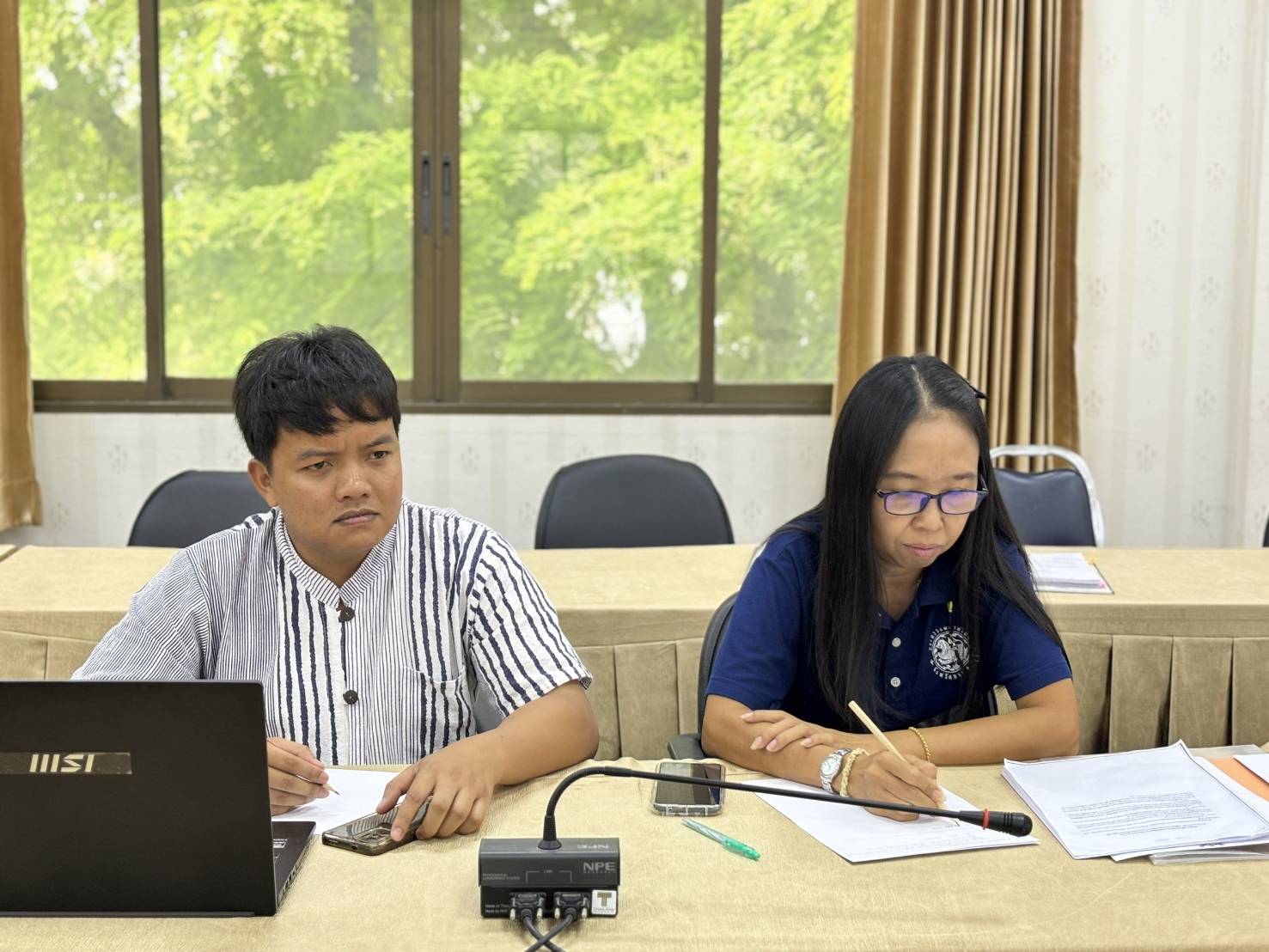 พช.กาญจนบุรี ลงพื้นที่ตรวจติดตามการดำเนินงาน รับฟังปัญหา และการแก้ไขปัญหาโครงการแก้ไขปัญหาความยากจน (กข.คจ.) อำเภอเลาขวัญ
