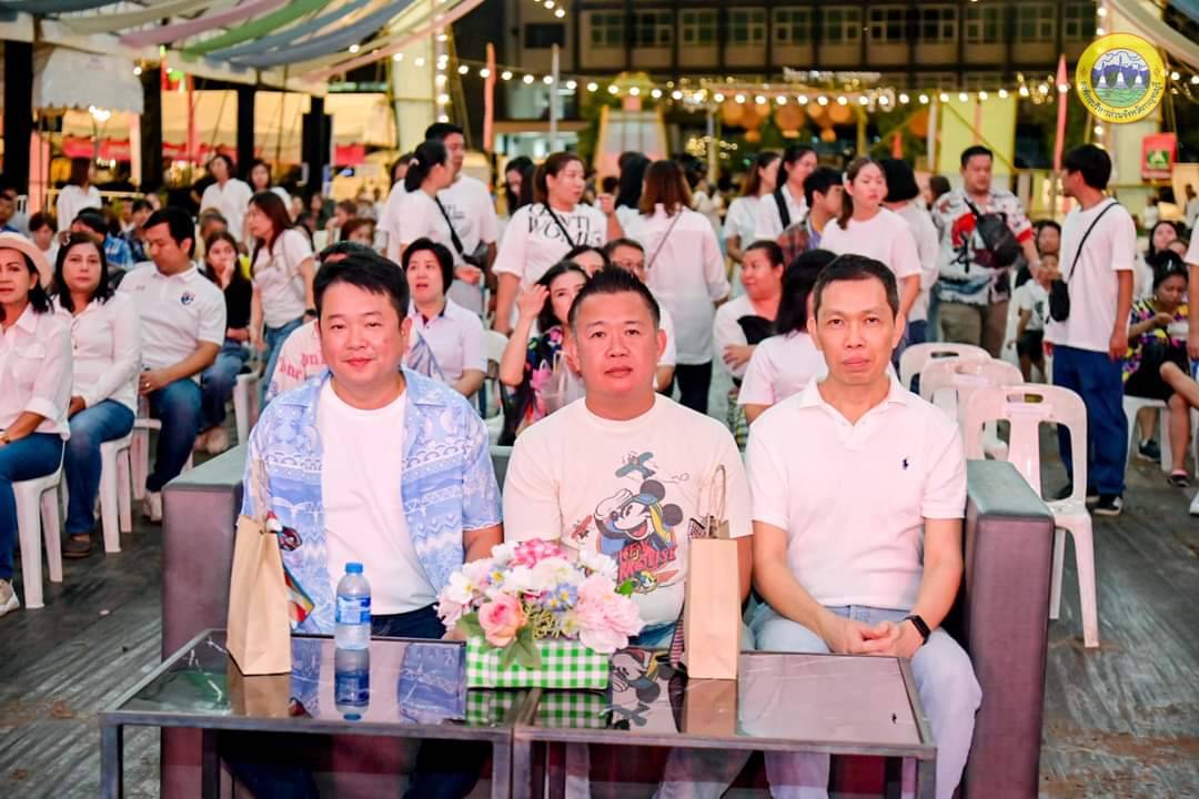 พช.กาญจนบุรี พร้อมเครือข่าย OTOP จังหวัดกาญจนบุรี ร่วมงานมหกรรม OTOP SMEs มรดกภูมิปัญญา สินค้าชุมชน จังหวัดกาญจนบุรี ประจำปี 2567