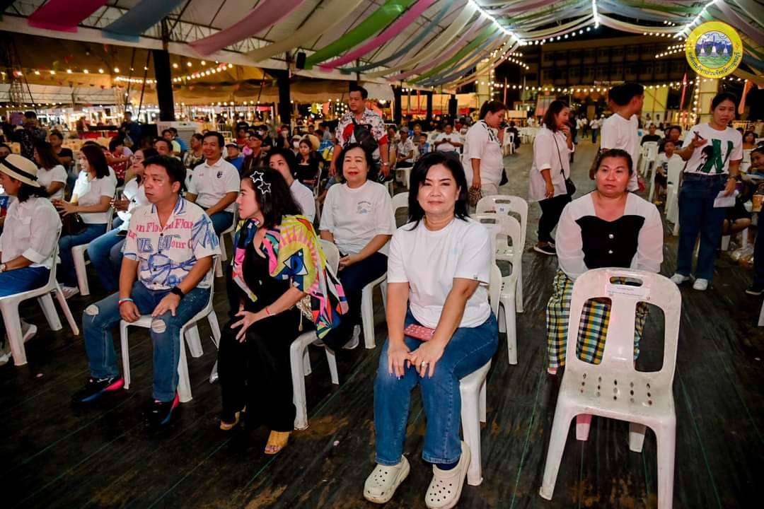 พช.กาญจนบุรี พร้อมเครือข่าย OTOP จังหวัดกาญจนบุรี ร่วมงานมหกรรม OTOP SMEs มรดกภูมิปัญญา สินค้าชุมชน จังหวัดกาญจนบุรี ประจำปี 2567