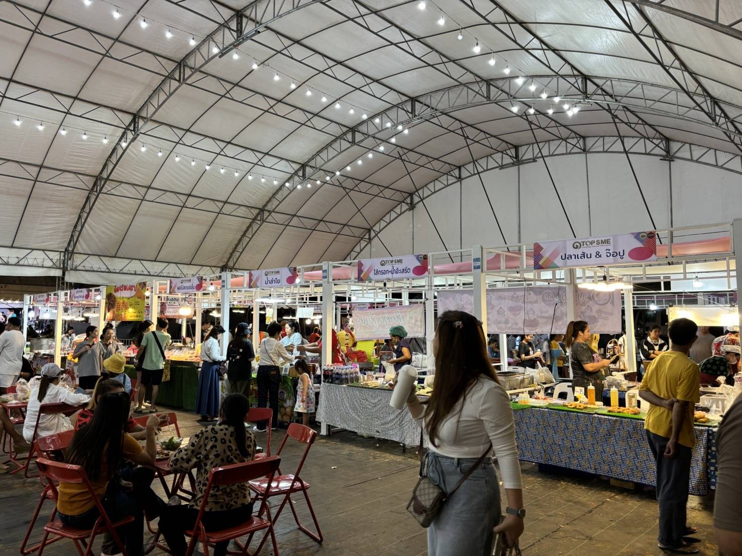 พช.กาญจนบุรี พร้อมเครือข่าย OTOP จังหวัดกาญจนบุรี ร่วมงานมหกรรม OTOP SMEs มรดกภูมิปัญญา สินค้าชุมชน จังหวัดกาญจนบุรี ประจำปี 2567