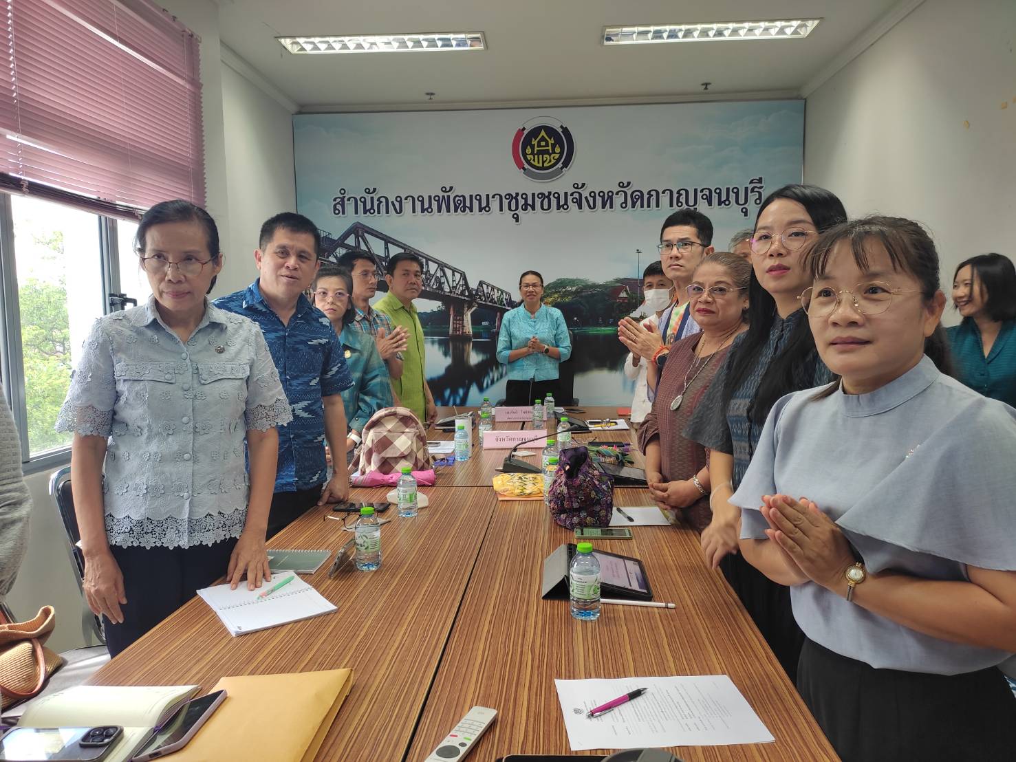 พช. กาญจนบุรี เข้าร่วมการประชุมกรมการพัฒนาชุมชน ครั้งที่ 5/2567 พร้อมติดตามการขับเคลื่อนภารกิจสำคัญ 10+1 ไตรมาส 3