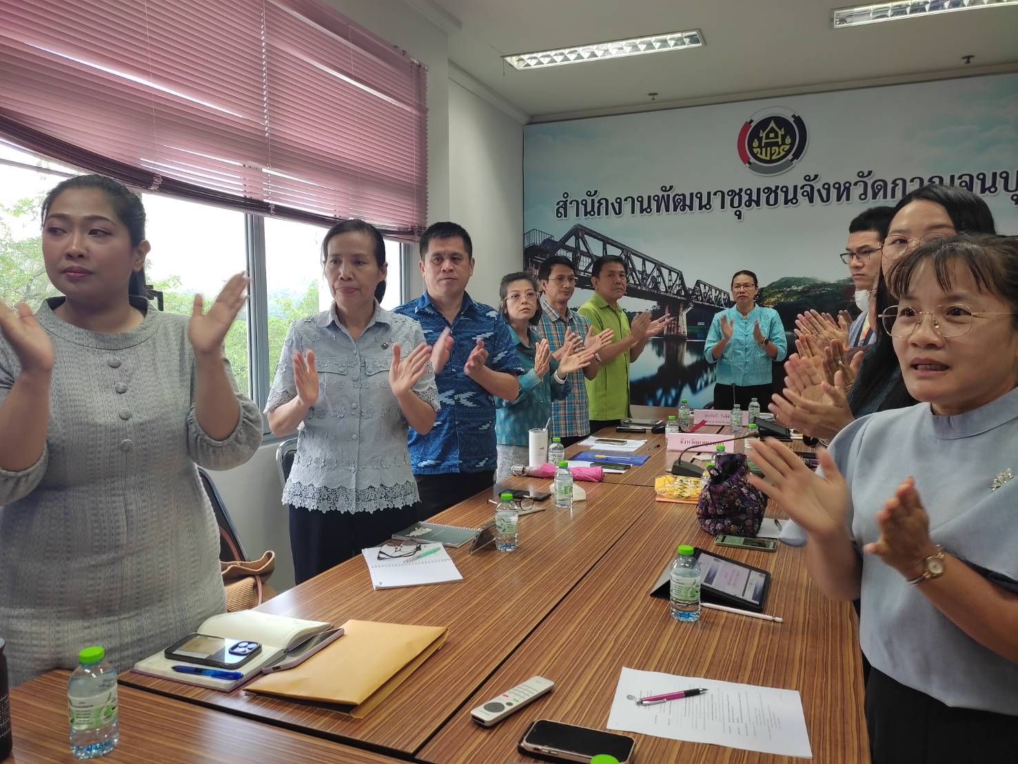 พช. กาญจนบุรี เข้าร่วมการประชุมกรมการพัฒนาชุมชน ครั้งที่ 5/2567 พร้อมติดตามการขับเคลื่อนภารกิจสำคัญ 10+1 ไตรมาส 3