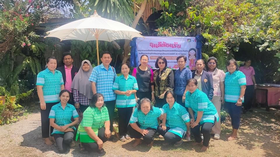 พช.กาญจนบุรี นำคณะกรรมการคัดเลือกคนกองทุนพัฒนาบทบาทสตรีดีเด่นระดับจังหวัด ลงพื้นที่คัดสรรกลุ่มเป้าหมาย ตามโครงการเชิดชูเกียรติคนกองทุนพัฒนาบทบาทสตรี ประจำปี 2567