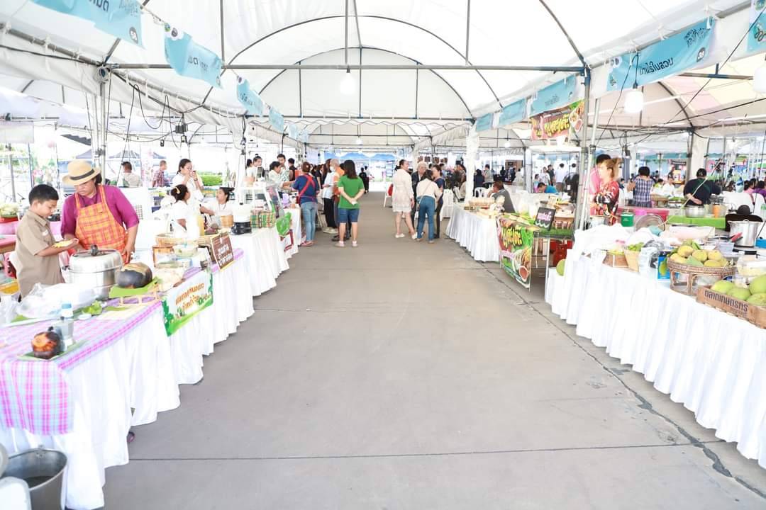 พช.กาญจนบุรี ร่วมเปิดงาน”เทศกาลของดีเมืองกาญจน์” ครั้งที่ 1 ที่ศูนย์การค้าโรบินสันไลฟ์สไตล์ จังหวัดกาญจนบุรี