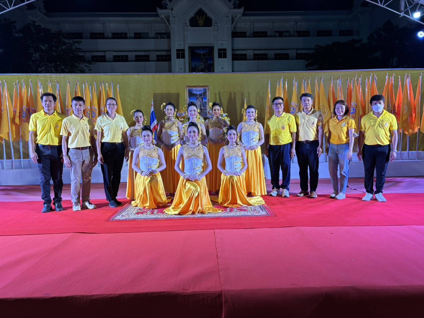 พจ.กาญจนบุรี นำข้าราชการร่วมกิจกรรมเฉลิมพระเกียรติพระบาทสมเด็จพระเจ้าอยู่หัว เนื่องในโอกาสพระราชพิธีมหามงคลเฉลิมพระชนมพรรษา 6 รอบ 28 กรกฎาคม 2567