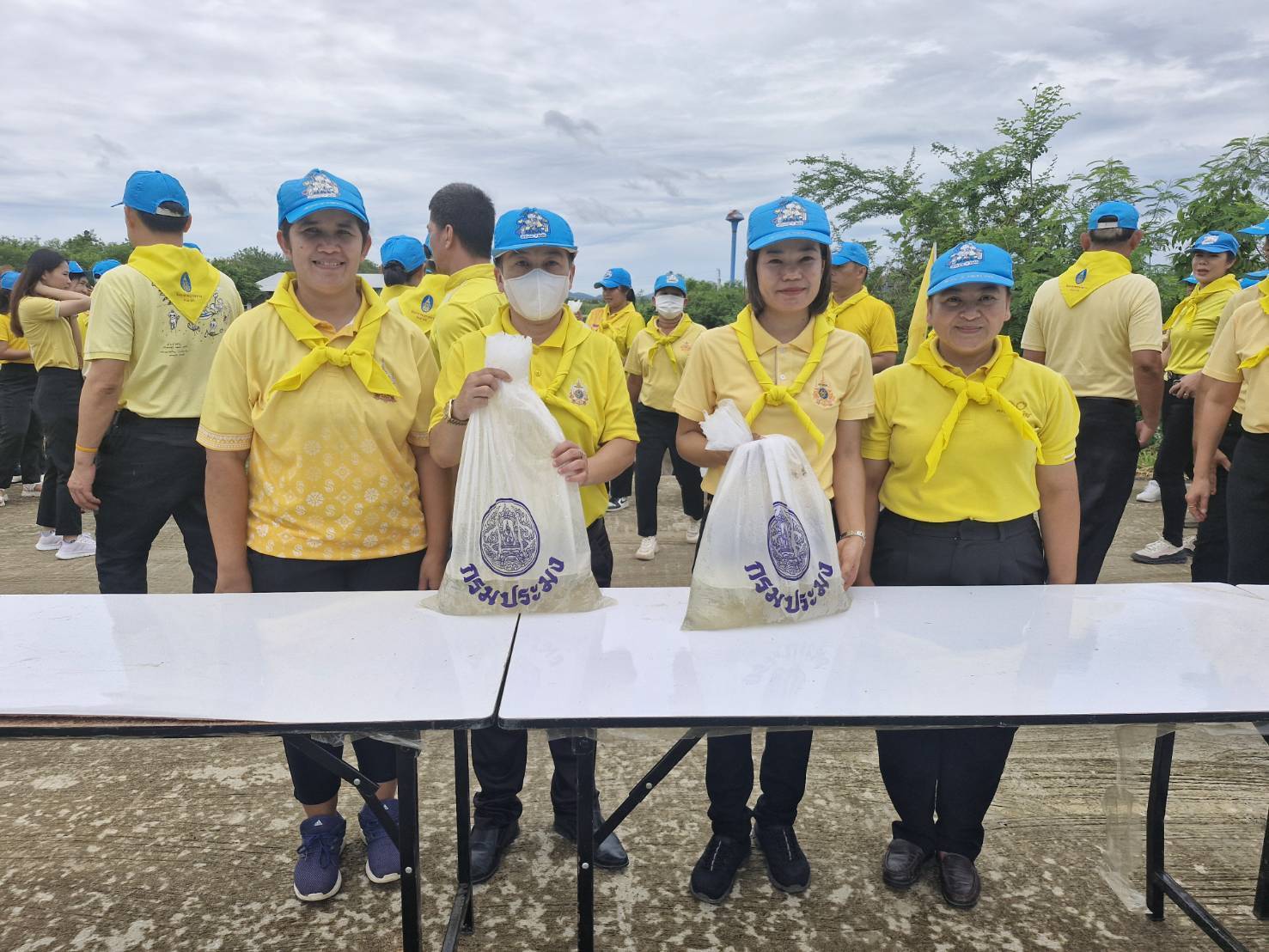 พจ.กาญจนบุรี นำข้าราชการร่วมพิธีทางศาสนามหามงคลและถวายพระพรชัยมงคลเฉลิมพระเกียรติสมเด็จพระนางเจ้าฯ พระบรมราชินี เนื่องในโอกาสวันเฉลิมพระชนมพรรษา สมเด็จพระนางเจ้าฯ พระบรมราชินี 3 มิถุนายน 2567