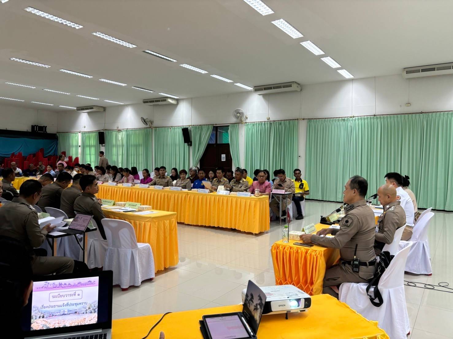 พช.กาญจนบุรี จัดประชุมเตรียมความพร้อมสนับสนุนนักเรียนนายร้อยตำรวจลงพื้นที่ฝึกรับใช้ประชาชนในชนบท รุ่นที่ 40 ในพื้นที่จังหวัดกาญจนบุรี