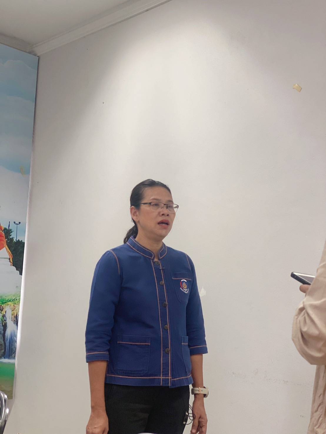 รองผู้ว่าฯ พร้อมพัฒนาการจังหวัด และครัวเรือนยากจน ร่วมบันทึกเทปรายการ “กระจกสังคม” ผลการช่วยเหลือยกระดับคุณภาพชีวิตประชาชน