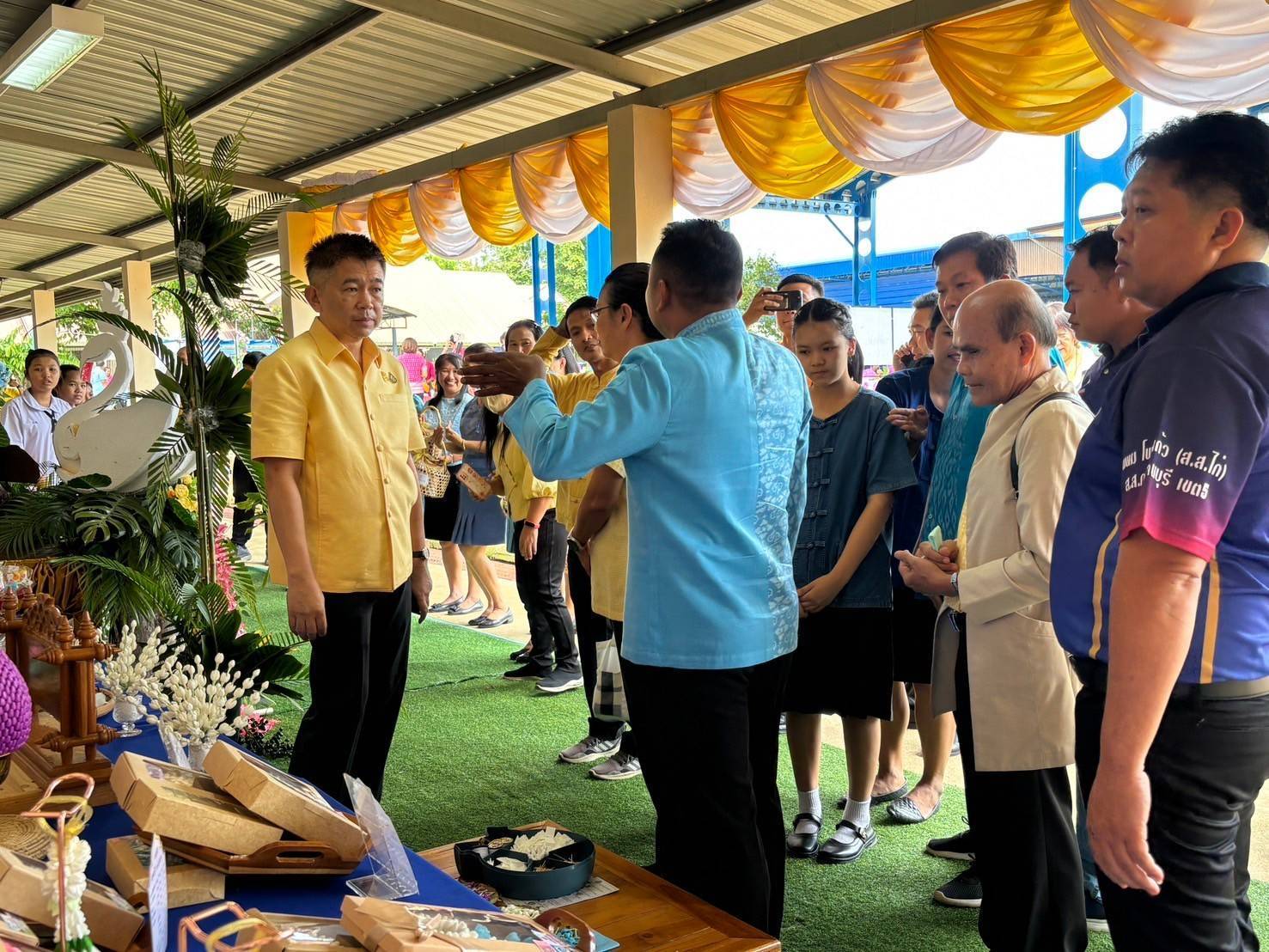 รองผู้ว่าราชการจังหวัดกาญจนบุรี นำทีม ลุย! คัดสรรกิจกรรมพัฒนาชุมชนดีเด่น ประจำปี 2567 เป็นวันที่สอง