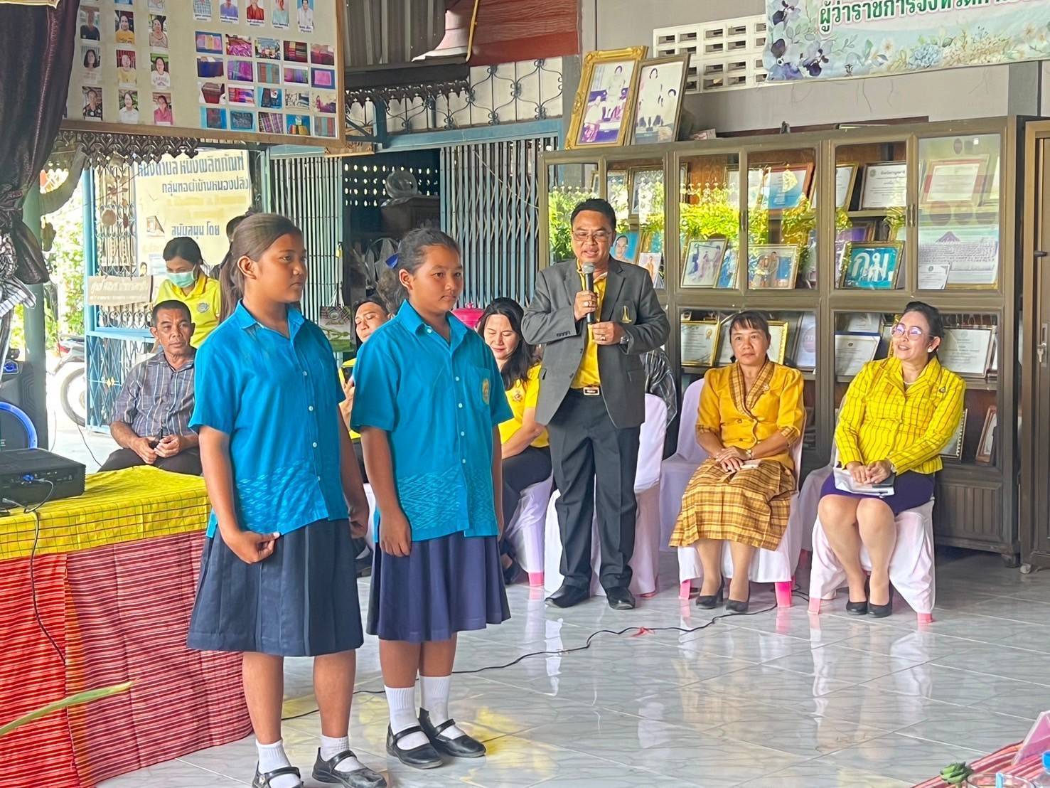 รองผู้ว่าราชการจังหวัดกาญจนบุรี นำทีม ลุย! คัดสรรกิจกรรมพัฒนาชุมชนดีเด่น ประจำปี 2567 เป็นวันที่สอง