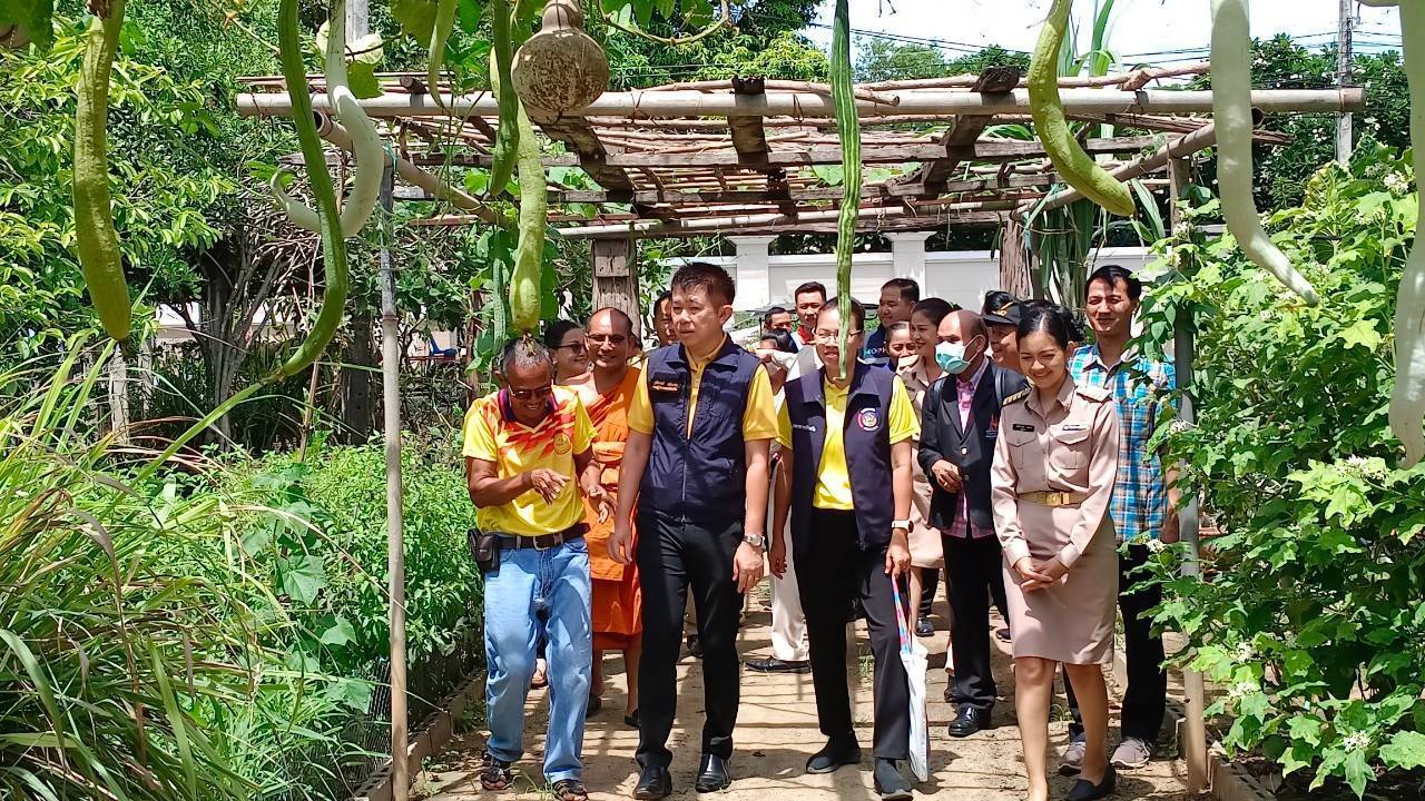 รองผู้ว่าราชการจังหวัดกาญจนบุรี นำทีม ลุย! คัดสรรกิจกรรมพัฒนาชุมชนดีเด่น ประจำปี 2567 เป็นวันที่สาม