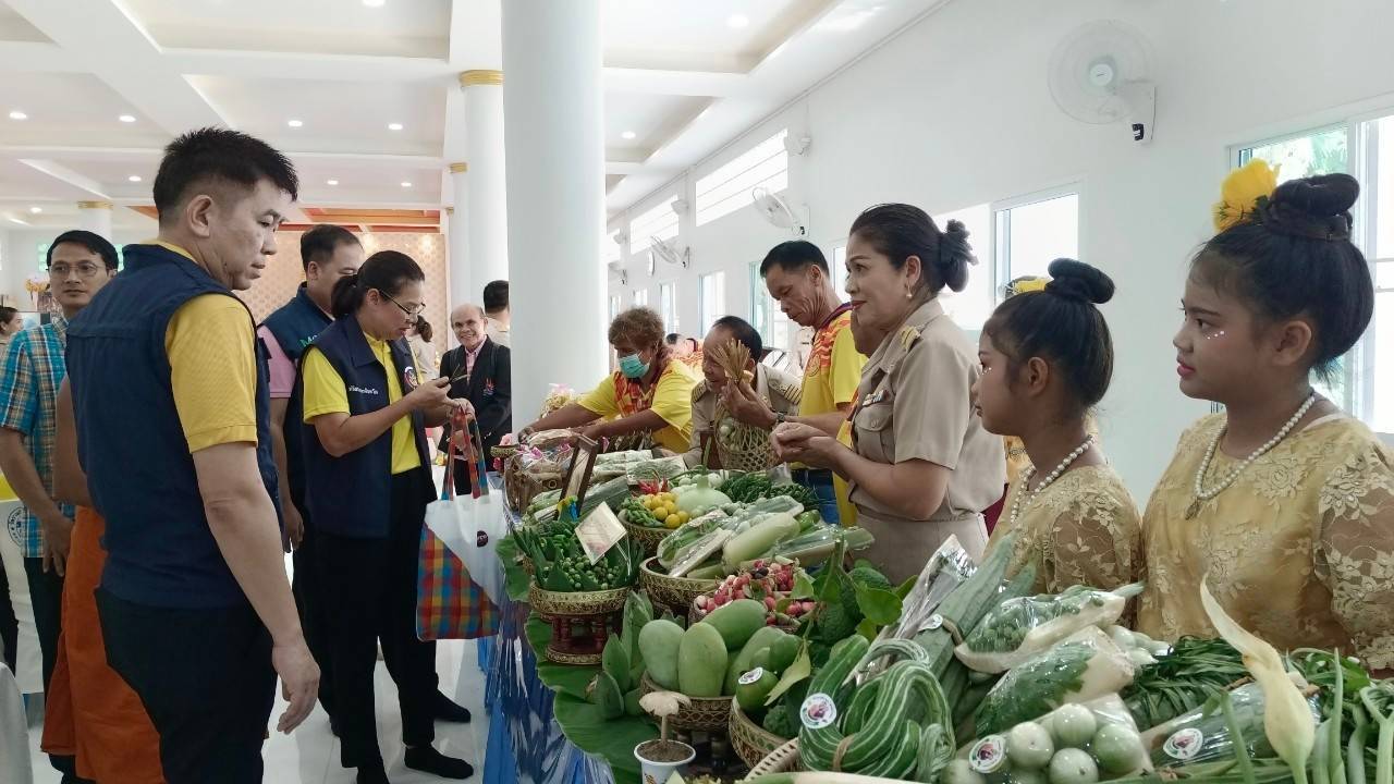 รองผู้ว่าราชการจังหวัดกาญจนบุรี นำทีม ลุย! คัดสรรกิจกรรมพัฒนาชุมชนดีเด่น ประจำปี 2567 เป็นวันที่สาม