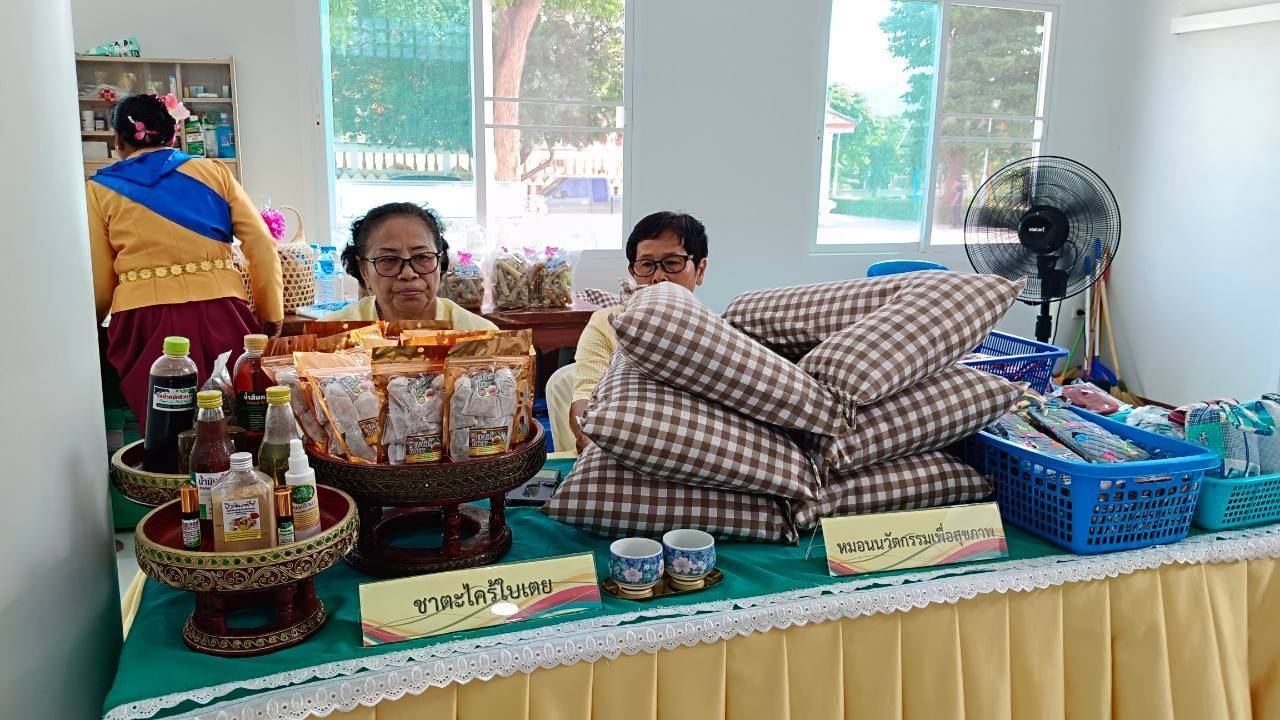 รองผู้ว่าราชการจังหวัดกาญจนบุรี นำทีม ลุย! คัดสรรกิจกรรมพัฒนาชุมชนดีเด่น ประจำปี 2567 เป็นวันที่สาม