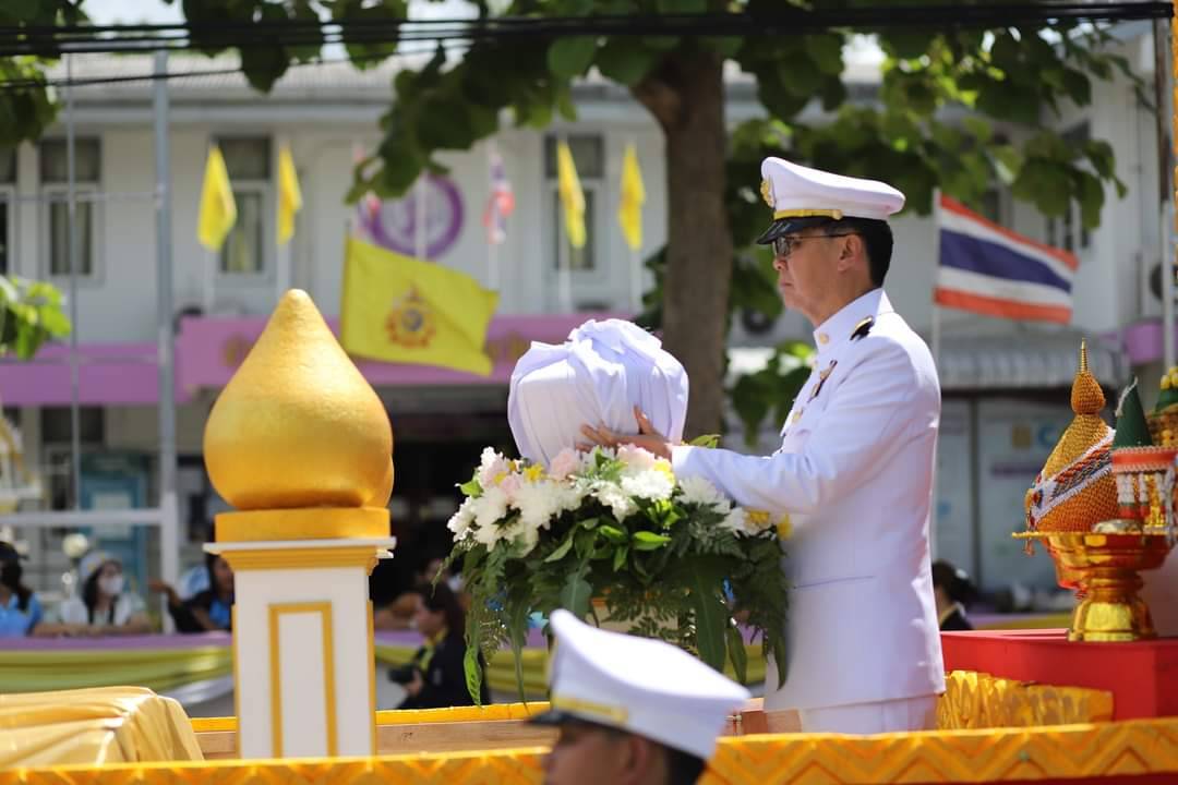 พัฒนาการจังหวัดกาญจนบุรี นำข้าราชการร่วมพิธีอัญเชิญขันน้ำสาครและที่ตักน้ำ จาก วัดวังก์วิเวการาม มายังพระอุโบสถวัดไชยชุมพลชนะสงคราม พระอารามหลวง เพื่อทำพิธีเสกน้ำพระพุทธมนต์ศักดิ์สิทธิ์ งานเฉลิมพระเกียรติพระบาทสมเด็จพระเจ้าอยู่หัว เนื่องในโอกาสมหามงคลเฉลิมพระชนมพรรษา 6 รอบ 28 กรกฎาคม 2567