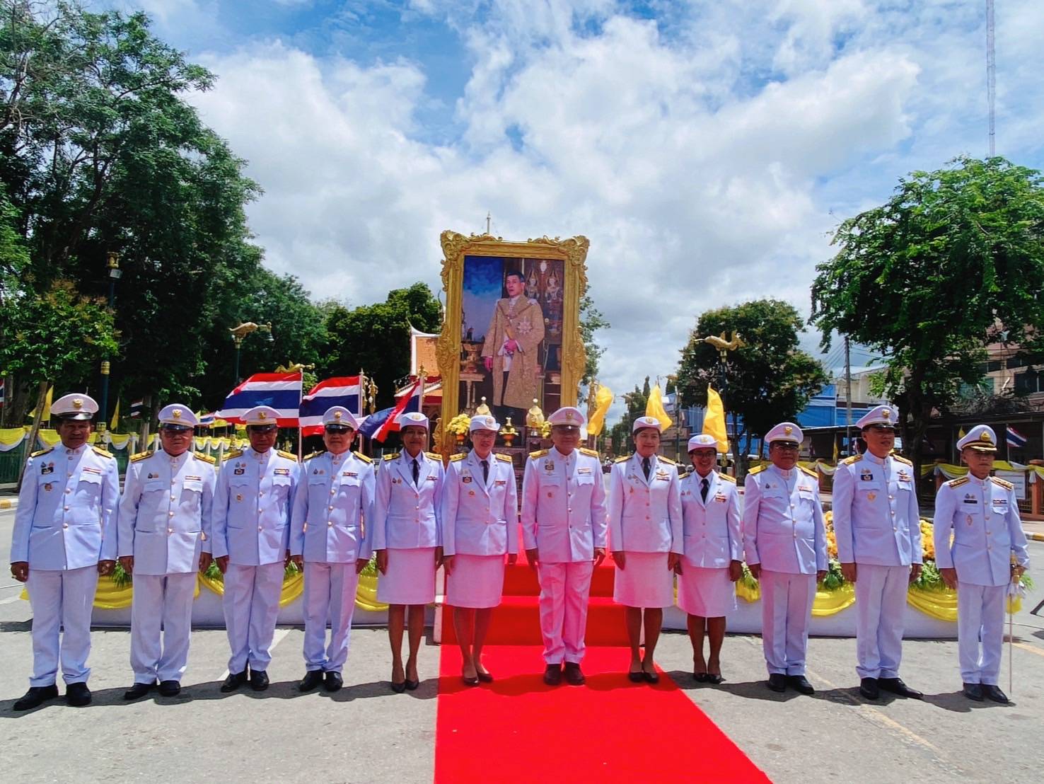 พัฒนาการจังหวัดกาญจนบุรี นำข้าราชการร่วมพิธีอัญเชิญขันน้ำสาครและที่ตักน้ำ จาก วัดวังก์วิเวการาม มายังพระอุโบสถวัดไชยชุมพลชนะสงคราม พระอารามหลวง เพื่อทำพิธีเสกน้ำพระพุทธมนต์ศักดิ์สิทธิ์ งานเฉลิมพระเกียรติพระบาทสมเด็จพระเจ้าอยู่หัว เนื่องในโอกาสมหามงคลเฉลิมพระชนมพรรษา 6 รอบ 28 กรกฎาคม 2567