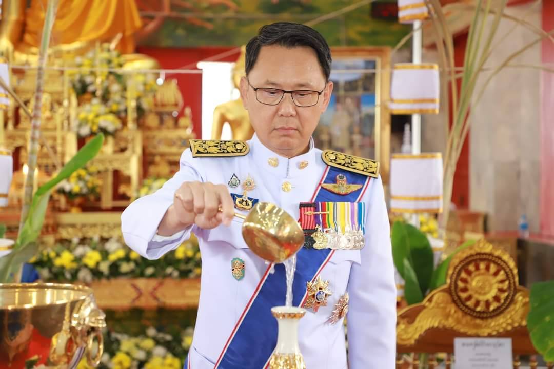 พัฒนาการจังหวัดกาญจนบุรี นำข้าราชการร่วมพิธีเวียนเทียนสมโภชน้ำพระพุทธมนต์ศักดิ์สิทธิ์ เฉลิมพระเกียรติ พระบาทสมเด็จพระเจ้าอยู่หัว เนื่องในโอกาสพระราชพิธีมหามงคลเฉลิมพระชนมพรรษา 6 รอบ 28 กรกฎาคม 2567 ณ วัดไชยชุมพลชนะสงคราม พระอารามหลวง(วัดใต้)