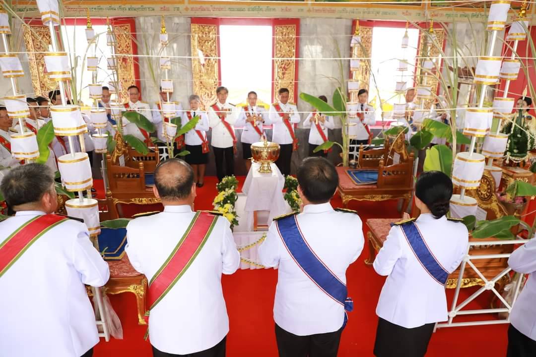 พัฒนาการจังหวัดกาญจนบุรี นำข้าราชการร่วมพิธีเวียนเทียนสมโภชน้ำพระพุทธมนต์ศักดิ์สิทธิ์ เฉลิมพระเกียรติ พระบาทสมเด็จพระเจ้าอยู่หัว เนื่องในโอกาสพระราชพิธีมหามงคลเฉลิมพระชนมพรรษา 6 รอบ 28 กรกฎาคม 2567 ณ วัดไชยชุมพลชนะสงคราม พระอารามหลวง(วัดใต้)