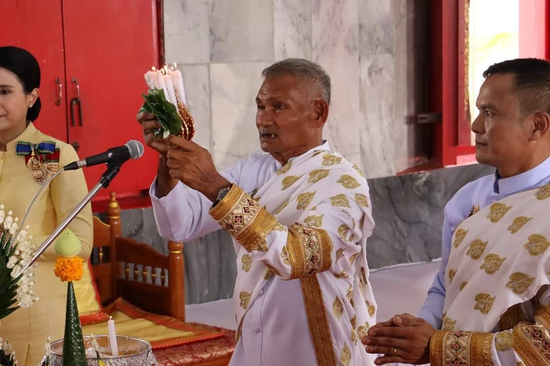 พัฒนาการจังหวัดกาญจนบุรี นำข้าราชการร่วมพิธีเวียนเทียนสมโภชน้ำพระพุทธมนต์ศักดิ์สิทธิ์ เฉลิมพระเกียรติ พระบาทสมเด็จพระเจ้าอยู่หัว เนื่องในโอกาสพระราชพิธีมหามงคลเฉลิมพระชนมพรรษา 6 รอบ 28 กรกฎาคม 2567 ณ วัดไชยชุมพลชนะสงคราม พระอารามหลวง(วัดใต้)
