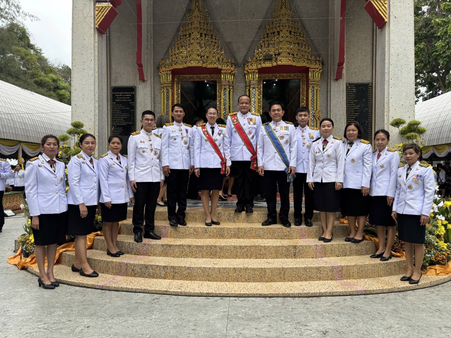 พัฒนาการจังหวัดกาญจนบุรี นำข้าราชการร่วมพิธีเวียนเทียนสมโภชน้ำพระพุทธมนต์ศักดิ์สิทธิ์ เฉลิมพระเกียรติ พระบาทสมเด็จพระเจ้าอยู่หัว เนื่องในโอกาสพระราชพิธีมหามงคลเฉลิมพระชนมพรรษา 6 รอบ 28 กรกฎาคม 2567 ณ วัดไชยชุมพลชนะสงคราม พระอารามหลวง(วัดใต้)