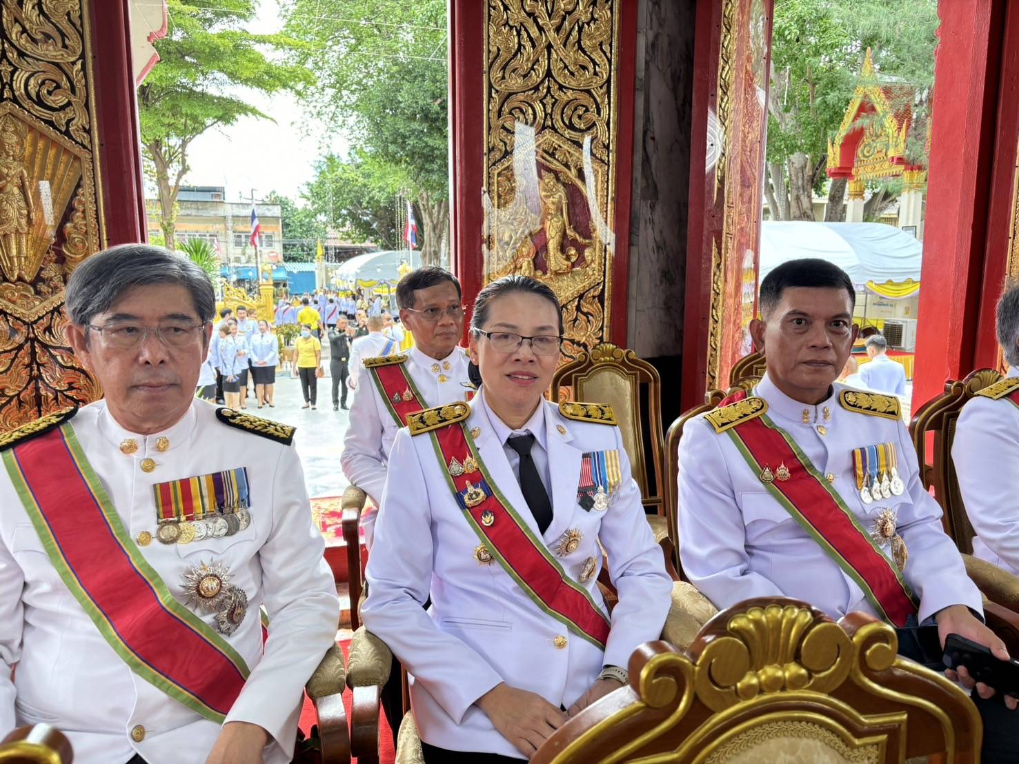 พัฒนาการจังหวัดกาญจนบุรี นำข้าราชการร่วมพิธีเวียนเทียนสมโภชน้ำพระพุทธมนต์ศักดิ์สิทธิ์ เฉลิมพระเกียรติ พระบาทสมเด็จพระเจ้าอยู่หัว เนื่องในโอกาสพระราชพิธีมหามงคลเฉลิมพระชนมพรรษา 6 รอบ 28 กรกฎาคม 2567 ณ วัดไชยชุมพลชนะสงคราม พระอารามหลวง(วัดใต้)