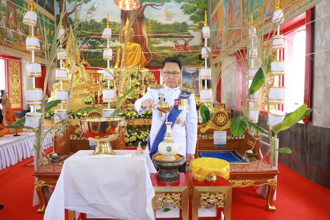 พัฒนาการจังหวัดกาญจนบุรี นำข้าราชการร่วมพิธีเวียนเทียนสมโภชน้ำพระพุทธมนต์ศักดิ์สิทธิ์ เฉลิมพระเกียรติ พระบาทสมเด็จพระเจ้าอยู่หัว เนื่องในโอกาสพระราชพิธีมหามงคลเฉลิมพระชนมพรรษา 6 รอบ 28 กรกฎาคม 2567 ณ วัดไชยชุมพลชนะสงคราม พระอารามหลวง(วัดใต้)