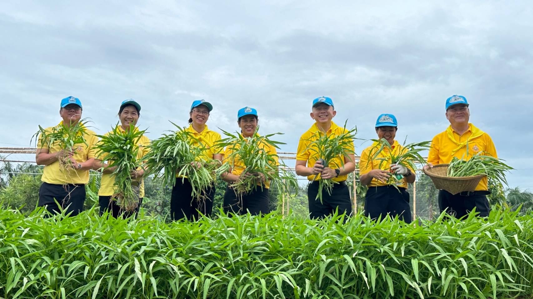 CDD KAN News : พช.กาญจนบุรี ผนึกกำลังขับเคลื่อนโครงการ โคก หนอง นา อารยเกษตร เฉลิมพระเกียรติพระบาทสมเด็จพระเจ้าอยู่หัวเนื่องในโอกาสพระราชพิธีมหามงคลเฉลิมพระชนมพรรษา 6 รอบ 28 กรกฎาคม 2567