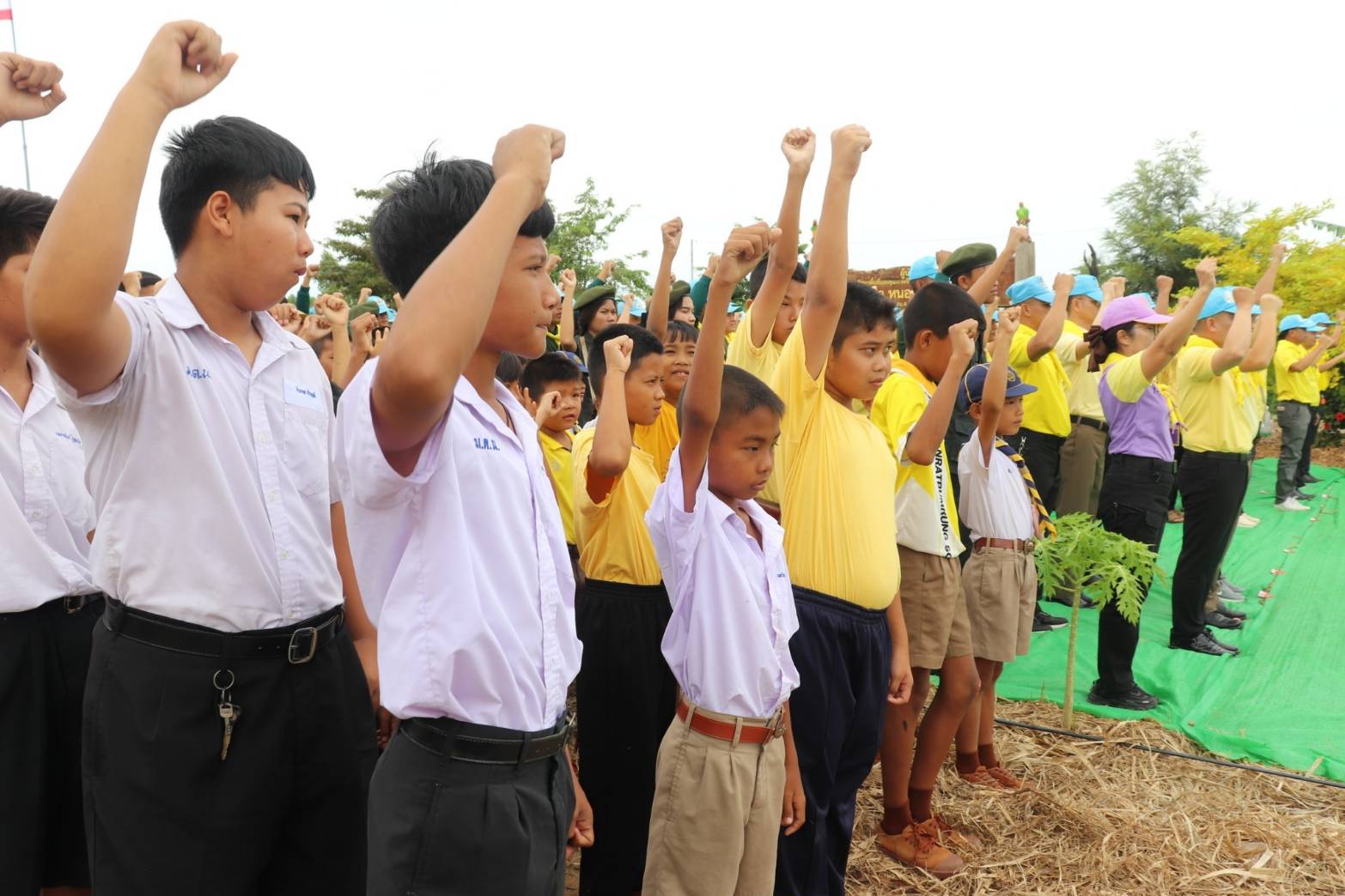 CDD KAN News : พช.กาญจนบุรี ผนึกกำลังขับเคลื่อนโครงการ โคก หนอง นา อารยเกษตร เฉลิมพระเกียรติพระบาทสมเด็จพระเจ้าอยู่หัวเนื่องในโอกาสพระราชพิธีมหามงคลเฉลิมพระชนมพรรษา 6 รอบ 28 กรกฎาคม 2567