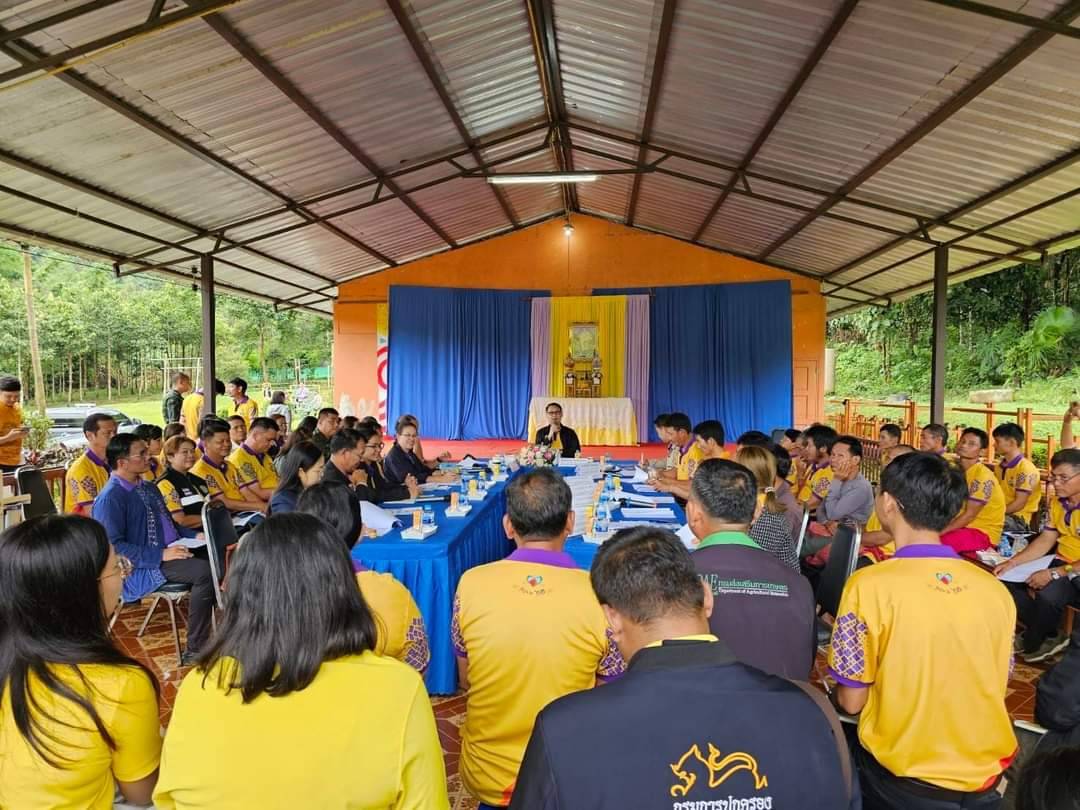 พช. กาญจนบุรี ร่วมลงพื้นที่ตรวจติดตามความคืบหน้าการดำเนินงาน โครงการพัฒนาชุมชนในเขตรักษาพันธุ์สัตว์ป่า และอุทยานแห่งชาติ จังหวัดกาญจนบุรี ร่วมกับคณะกรรมการกลางหมู่บ้านอาสาพัฒนาและป้องกันตนเอง (อพป.)