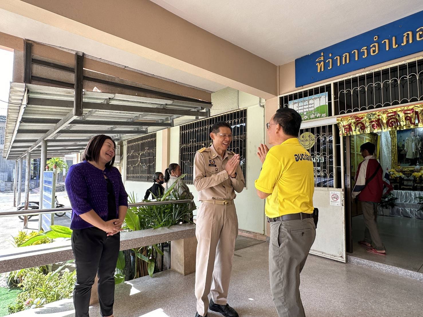 พัฒนาการจังหวัดกาญจนบุรี ลงพื้นที่ตรวจเยี่ยมให้กำลังใจและมอบแนวทางการขับเคลื่อนงานพัฒนาชุมชนในพื้นที่อำเภอบ่อพลอยและอำเภอหนองปรือ