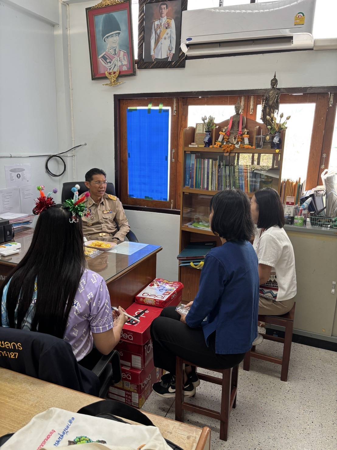 พัฒนาการจังหวัดกาญจนบุรี ลงพื้นที่ตรวจเยี่ยมให้กำลังใจและมอบแนวทางการขับเคลื่อนงานพัฒนาชุมชนในพื้นที่อำเภอบ่อพลอยและอำเภอหนองปรือ