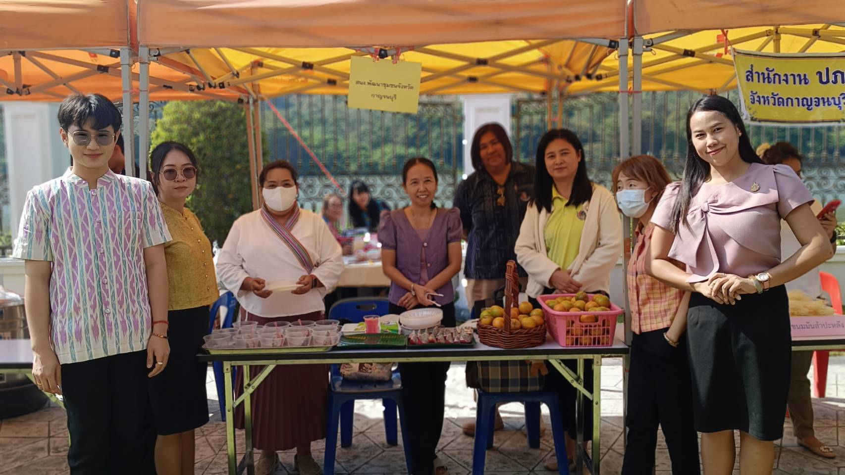 พัฒนาการจังหวัดกาญจนบุรี นำเจ้าหน้าที่ร่วมแสดงความยินดีกับผู้ว่าราชการจังหวัดกาญจนบุรีคนที่ 66 (นายอธิสรรค์ อินทร์ตรา) ในโอกาสเข้ารับตำแหน่งใหม่