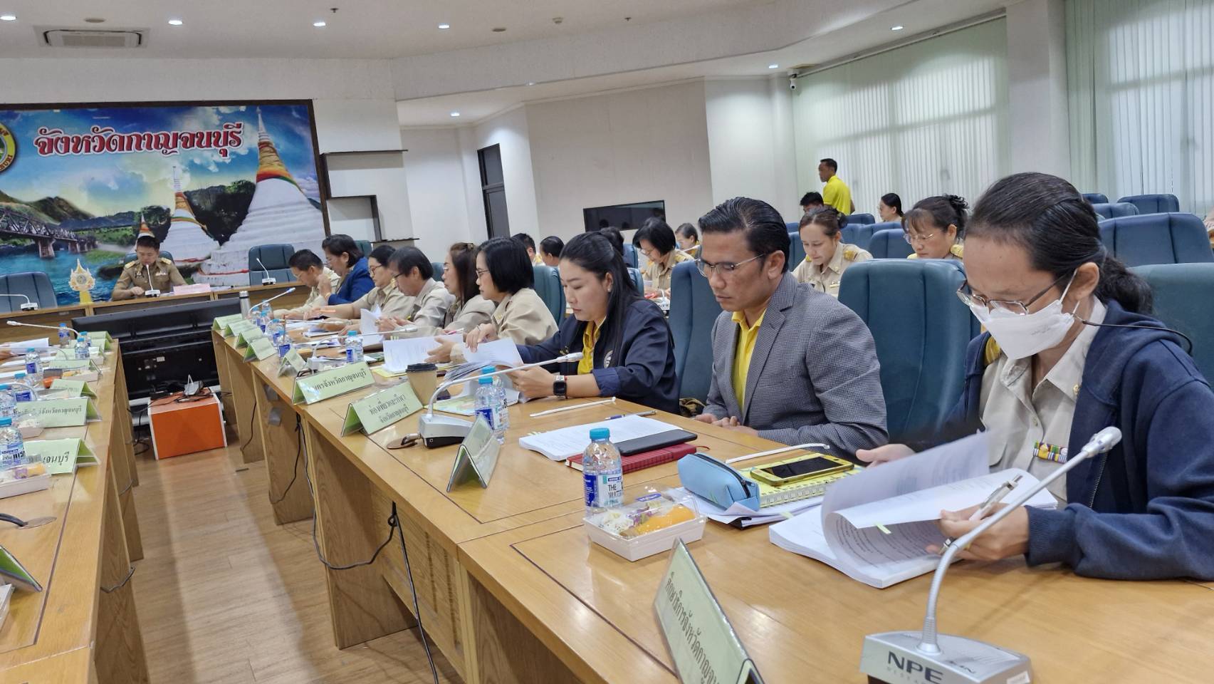พช. กาญจนบุรี จัดประชุมคณะกรรมการประสานและขับเคลื่อนนโยบายสานพลังประชารัฐ จังหวัดกาญจนบุรี (คสป.กาญจนบุรี) ครั้งที่ 1/2568