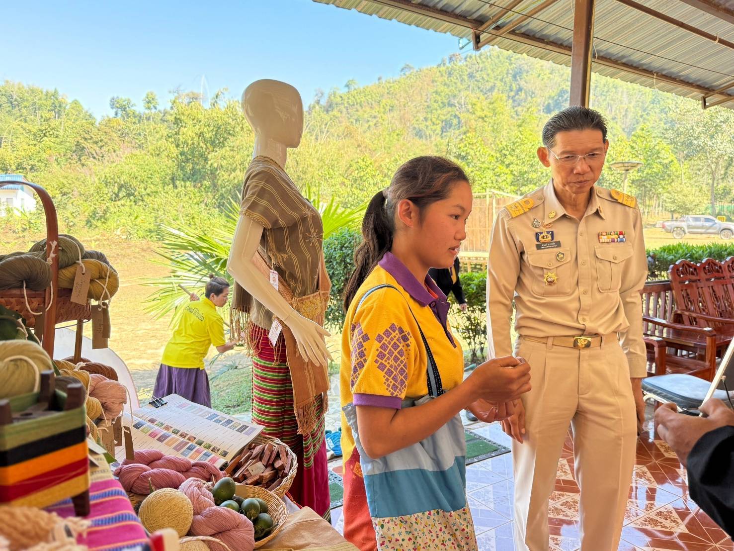 พช. กาญจนบุรี ลงพื้นที่รับการตรวจเยี่ยมติดตามความก้าวหน้าการดำเนินงานโครงการพัฒนาชุมชน ในเขตรักษาพันธุ์สัตว์ป่า และอุทยานแห่งชาติจังหวัดกาญจนบุรี ภายใต้มูลนิธิภูบดินทร์ ในพระบรมราชูปถัมภ์ จากพลเอกไพบูลย์ คุ้มฉายา องคมนตรี