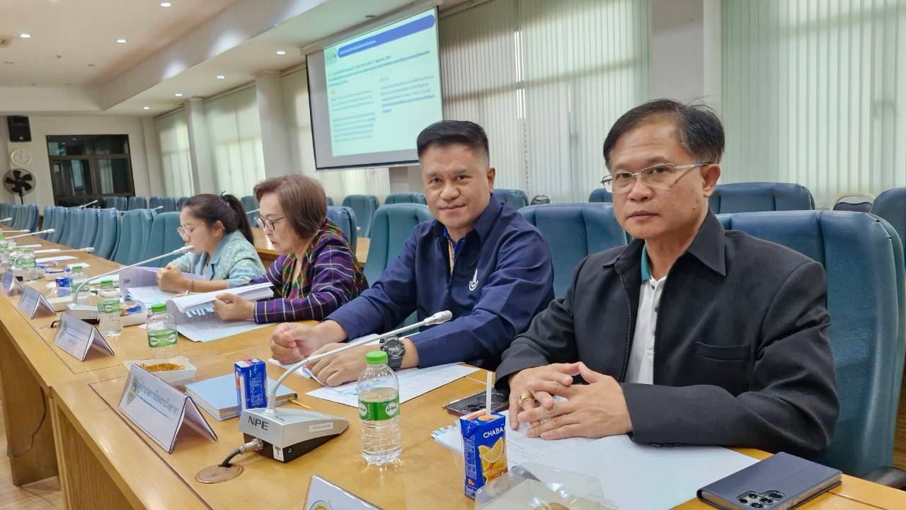 จังหวัดกาญจนบุรี จัดประชุมเชิงปฏิบัติการส่งเสริมการบูรณาการกลไกการขับเคลื่อนการขจัดความยากจนและพัฒนาคนทุกช่วงวัยอย่างยั่งยืนตามหลักปรัชญาของเศรษฐกิจพอเพียงจังหวัดกาญจนบุรี (คจพ.จ.กาญจนบุรี) ครั้งที่ 1/2568