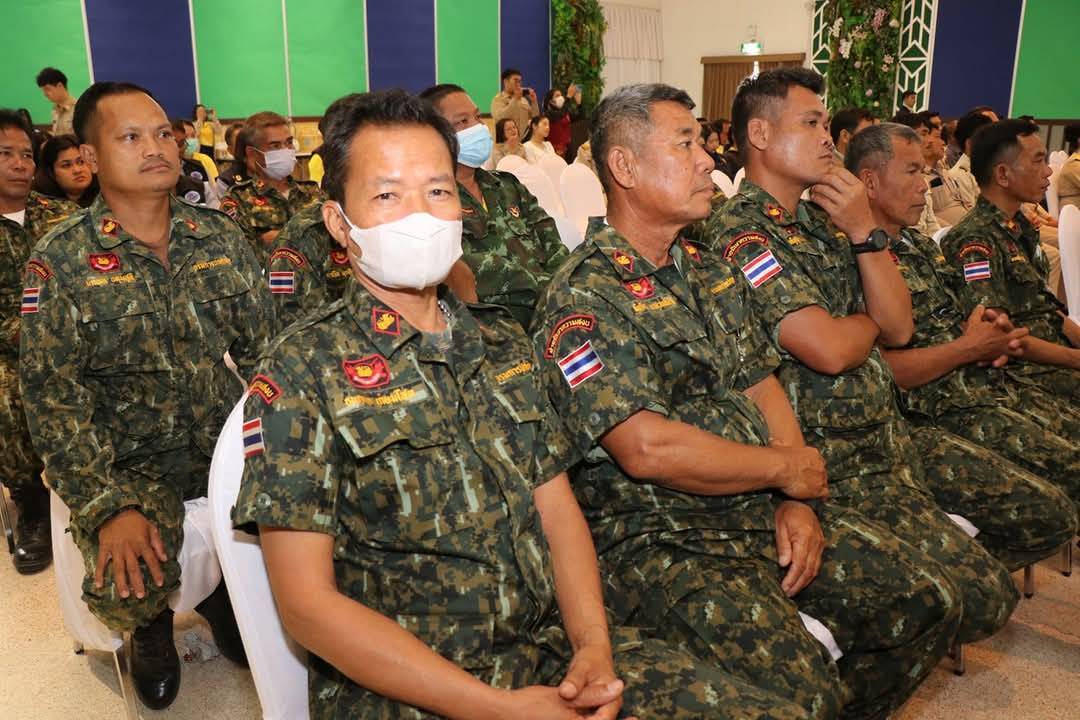 พัฒนาการจังหวัดกาญจนบุรี ร่วมลงพื้นที่ตรวจเยี่ยมและรับมอบนโยบายการปฏิบัติราชการ ในพื้นที่อำเภอศรีสวัสดิ์ จังหวัดกาญจนบุรี