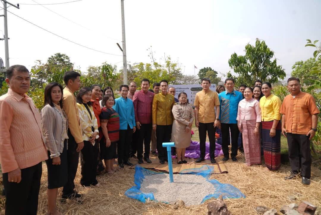 พัฒนาการจังหวัดกาญจนบุรี นำผู้อำนวยการกลุ่มงาน พัฒนาการอำเภอ ร่วมโครงการสนับสนุนการขับเคลื่อนนโยบายสู่การปฏิบัติ ประจำปี 2568