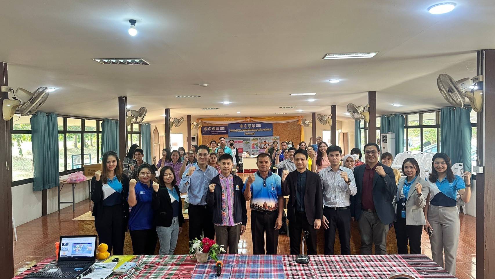 พช.กาญจนบุรี จัดโครงการประชุมเชิงปฏิบัติการเสริมศักยภาพการขับเคลื่อนการออมและการพัฒนาทักษะทางการเงิน (Financial Literacy) ระดับจังหวัด