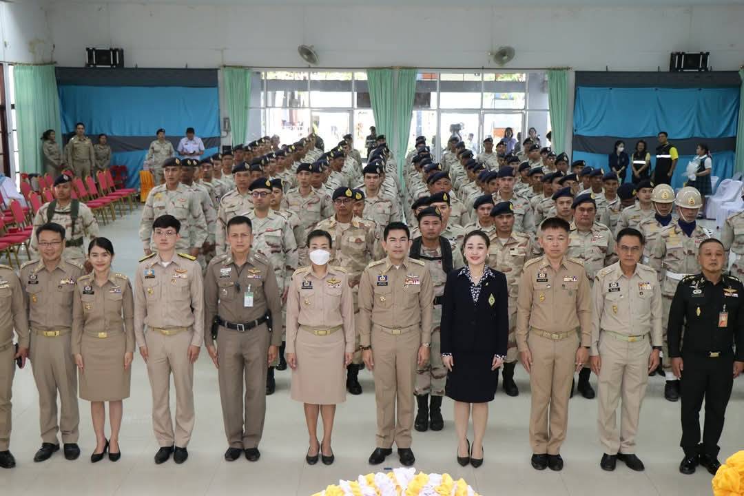 พจ.กาญจนบุรี ร่วมพิธีกระทำสัตย์ปฏิญาณตนต่อธงประจำกองอาสารักษาดินแดนจังหวัดกาญจนบุรี(ธงชัยเฉลิมพล) เนื่องในวันคล้ายวันสถาปนากองอาสารักษาดินแดน ครบรอบปีที่ 71