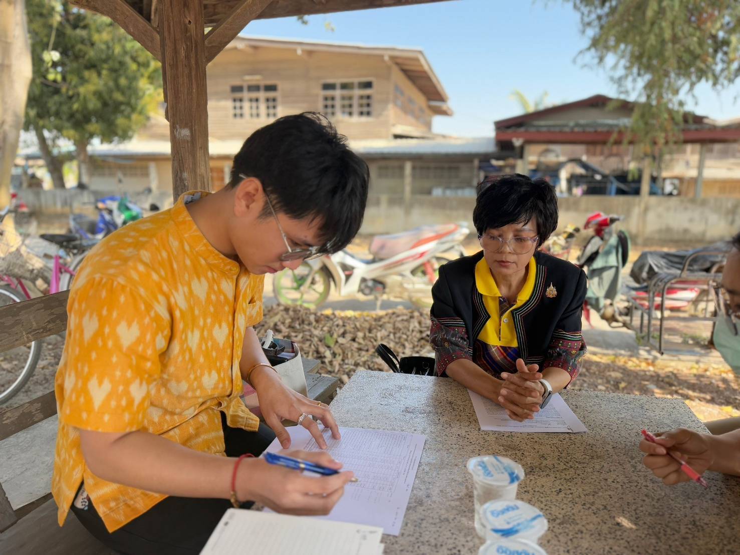 พจ.กาญจนบุรี จัดทีมปฏิบัติการลงพื้นที่นิเทศ ติดตาม การดำเนินงานของสำนักงานพัฒนาชุมชนอำเภอ ประจำปีงบประมาณ พ.ศ. 2568 รอบไตรมาส 1 – 2 ในพื้นที่อำเภอพนมทวน