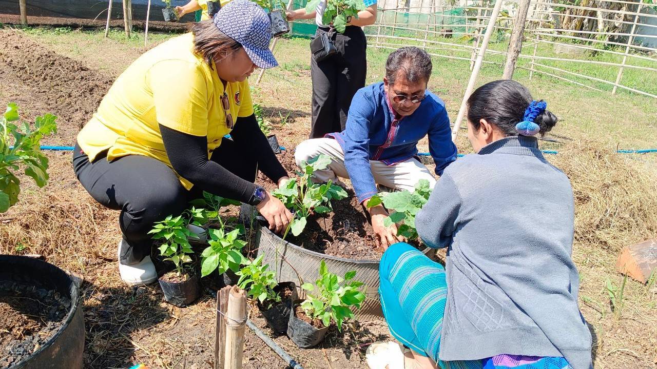 พจ.กาญจนบุรี จัดทีมปฏิบัติการลงพื้นที่นิเทศ ติดตาม การดำเนินงานของสำนักงานพัฒนาชุมชนอำเภอ ประจำปีงบประมาณ พ.ศ. 2568 รอบไตรมาส 1 – 2 ในพื้นที่อำเภอสังขละบุรี