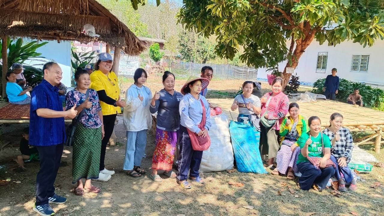 พจ.กาญจนบุรี จัดทีมปฏิบัติการลงพื้นที่นิเทศ ติดตาม การดำเนินงานของสำนักงานพัฒนาชุมชนอำเภอ ประจำปีงบประมาณ พ.ศ. 2568 รอบไตรมาส 1 – 2 ในพื้นที่อำเภอสังขละบุรี