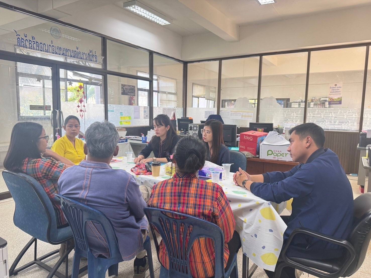 พจ.กาญจนบุรี จัดทีมปฏิบัติการลงพื้นที่นิเทศ ติดตาม การดำเนินงานของสำนักงานพัฒนาชุมชนอำเภอ ประจำปีงบประมาณ พ.ศ. 2568 รอบไตรมาส 1 – 2 ในพื้นที่อำเภอศรีสวัสดิ์