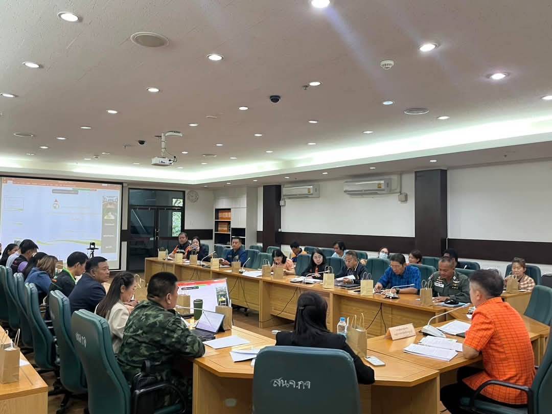พจ.กาญจนบุรี ร่วมประชุมคณะทำงานด้านเศรษฐกิจ โครงการพัฒนาชุมชนในเขตรักษาพันธุ์สัตว์ป่าและอุทยานแห่งชาติจังหวัดกาญจนบุรี ภายใต้การดำเนินงานของมูลนิธิภูบดินทร์ในพระบรมราชูปถัมภ์