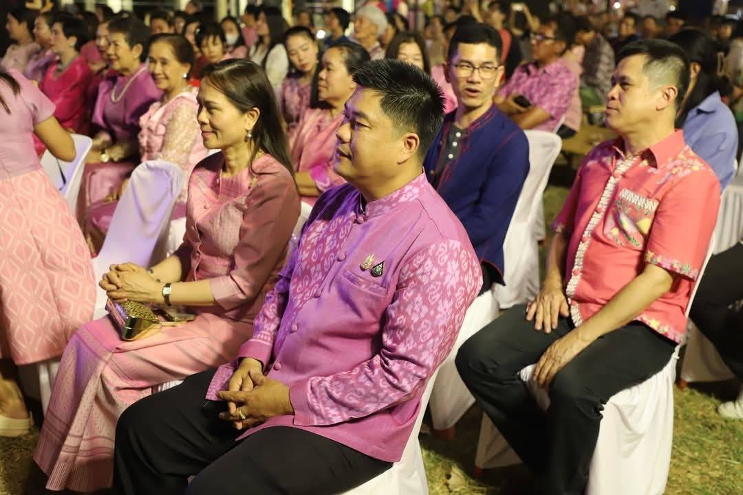 ผู้ว่าราชการจังหวัดกาญจนบุรี เปิดงานเสน่ห์ศิลป์ ถิ่นเมืองกาญจน์ ภายใต้ธีมงาน “ฤดูกาญจน์ แห่งความรัก” ที่จัดขึ้นระหว่างวันที่ 14 – 16 กุมภาพันธ์ 2568