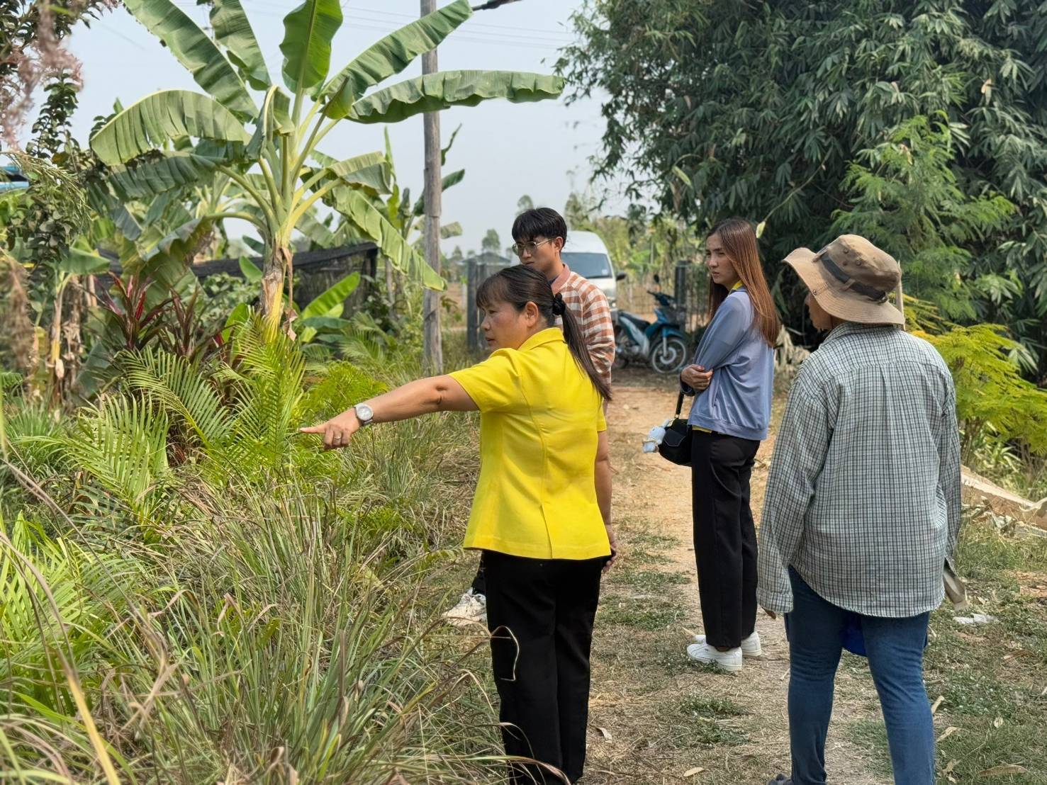 พจ.กาญจนบุรี จัดทีมปฏิบัติการลงพื้นที่นิเทศ ติดตาม การดำเนินงานของสำนักงานพัฒนาชุมชนอำเภอ ประจำปีงบประมาณ พ.ศ. 2568 รอบไตรมาส 1 – 2 ในพื้นที่อำเภอห้วยกระเจา