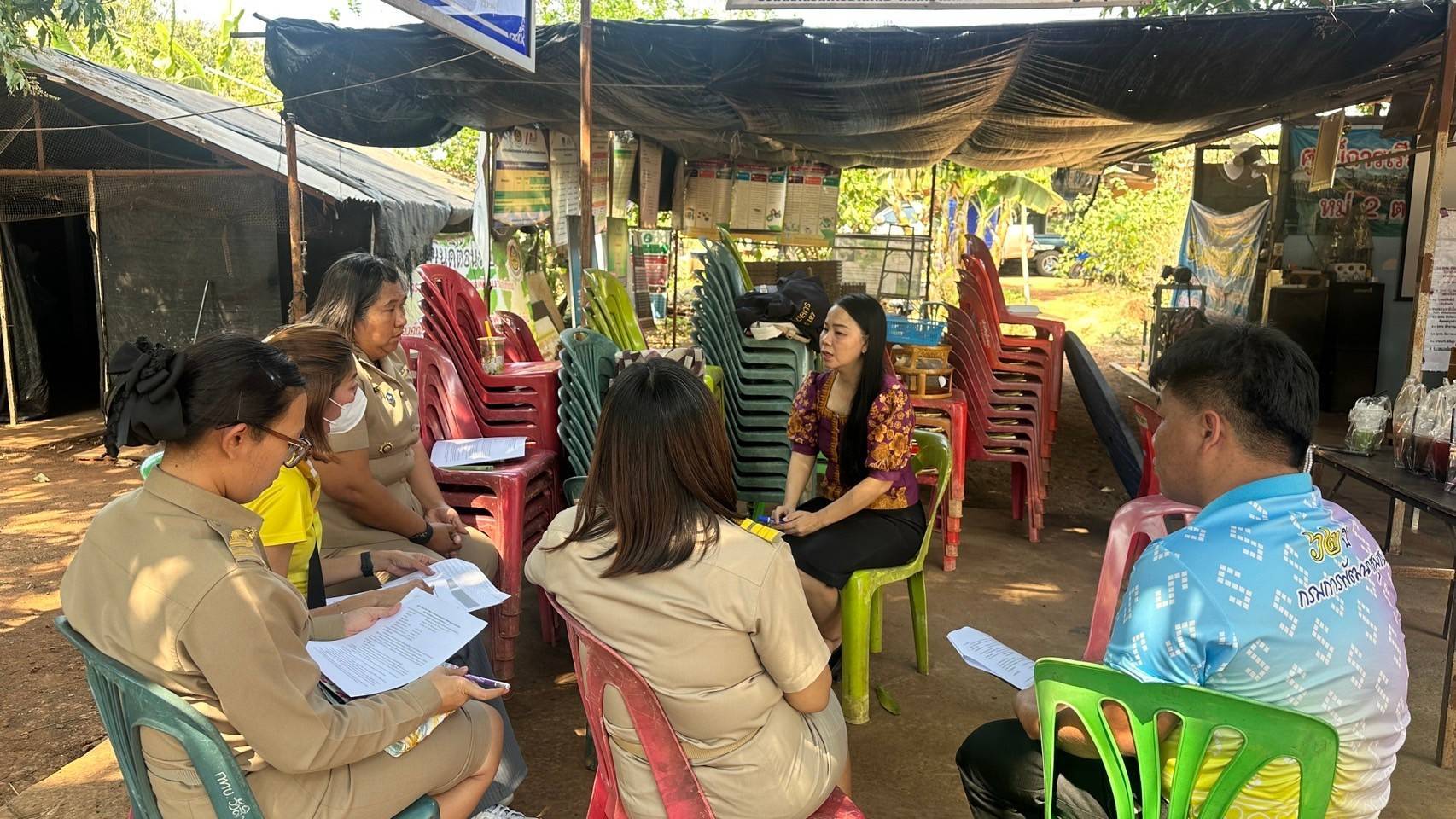 พจ.กาญจนบุรี จัดทีมปฏิบัติการลงพื้นที่นิเทศ ติดตาม การดำเนินงานของสำนักงานพัฒนาชุมชนอำเภอ ประจำปีงบประมาณ พ.ศ. 2568 รอบไตรมาส 1 – 2 ในพื้นที่อำเภอไทรโยค