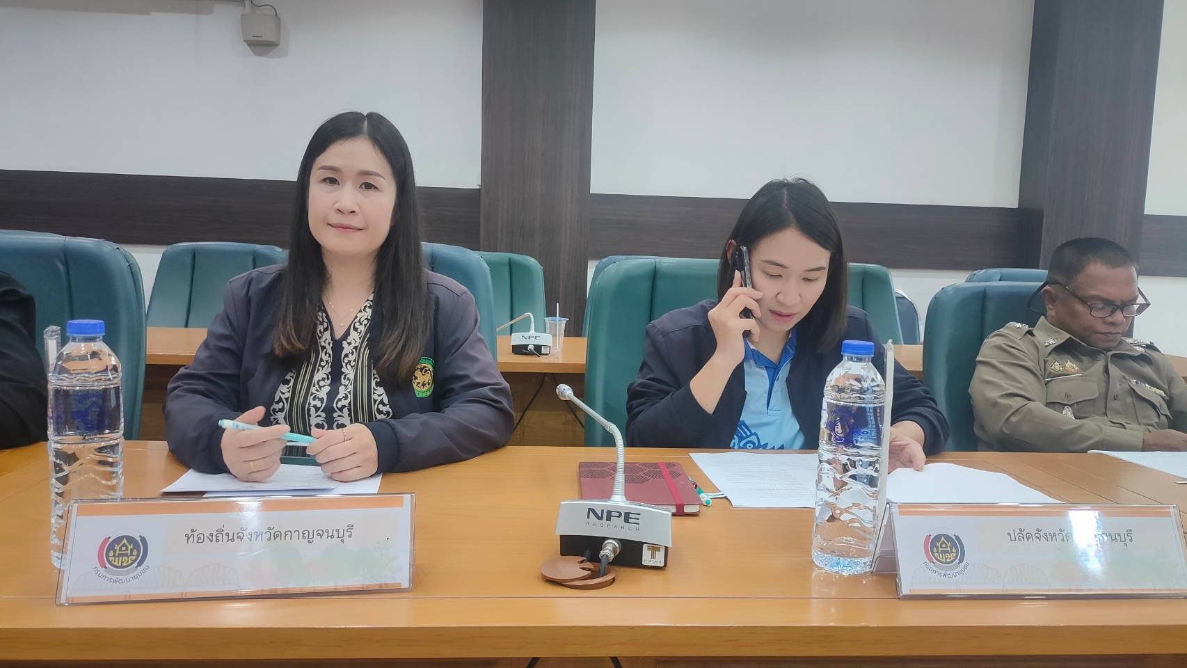 พช.กาญจนบุรี จัดประชุมคณะกรรมการกองทุนพัฒนาเด็กชนบทจังหวัดกาญจนบุรี ในพระราชูปถัมภ์ สมเด็จพระเทพรัตนราชสุดา ฯ สยามบรมราชกุมารี เห็นชอบอนุมัติเงินช่วยเหลือเด็กด้อยโอกาส ปี 2568 จำนวน 122 ราย เป็นเงิน 261,000 บาท